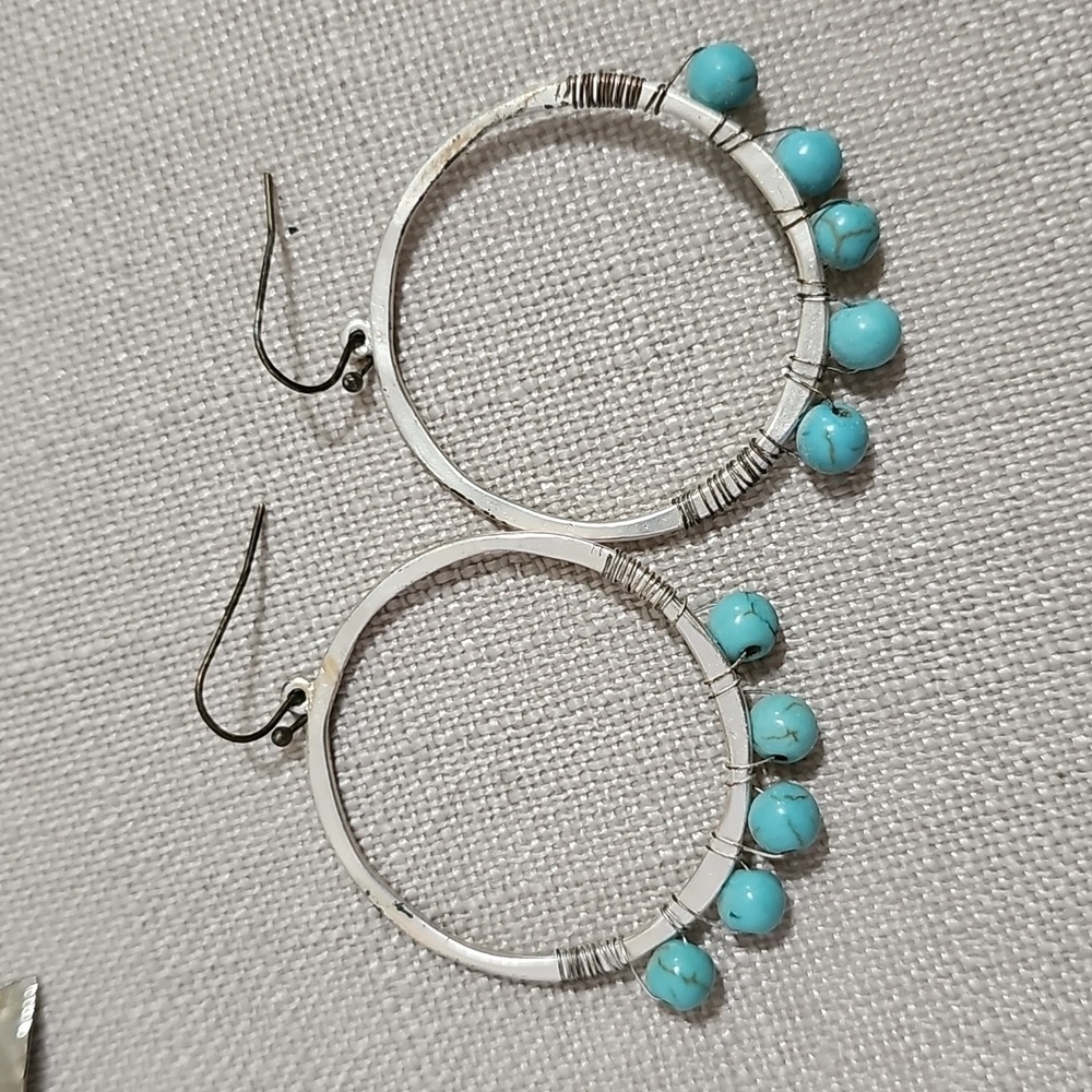 Earring Set - Picture 4 of 7